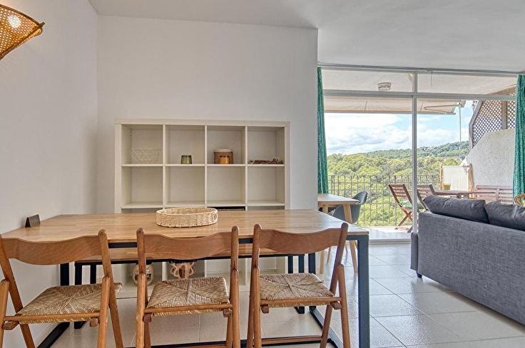 Appartement 2 chambres avec Piscine, Air conditionné, Wifi, Parking et jardin à Tamariu - Location Vacances - Touristique