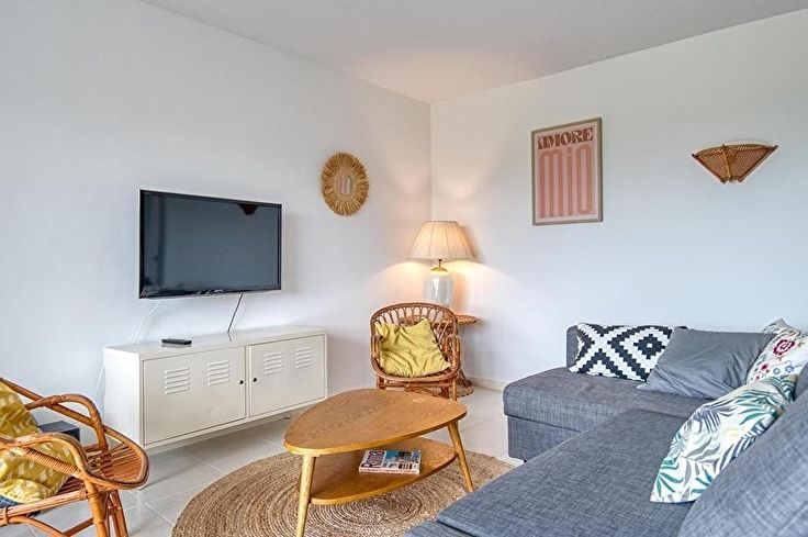 Appartement 2 chambres avec Piscine, Air conditionné, Wifi, Parking et jardin à Tamariu - Location Vacances - Touristique