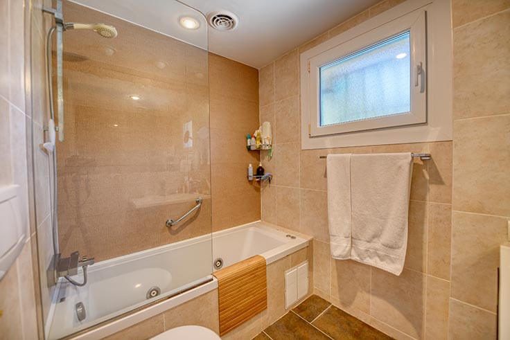 Appartement 4 chambres avec Piscine, Vues à la mer et Parking à Calella de Palafrugell - Acheter - vendre