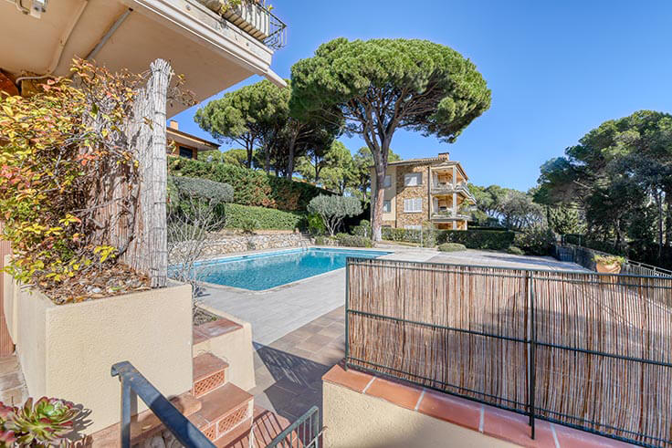 Appartement 4 chambres avec Piscine, Vues à la mer et Parking à Calella de Palafrugell - Acheter - vendre