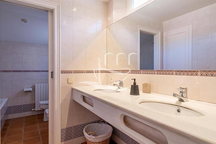 Chalet 5 chambres à Llafranc - Acheter - vendre