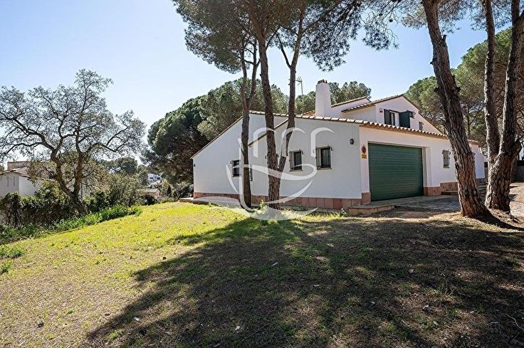 Chalet 5 chambres à Llafranc - Acheter - vendre