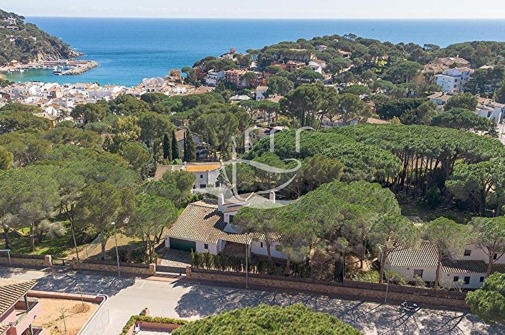 Chalet 5 chambres à Llafranc - Acheter - vendre