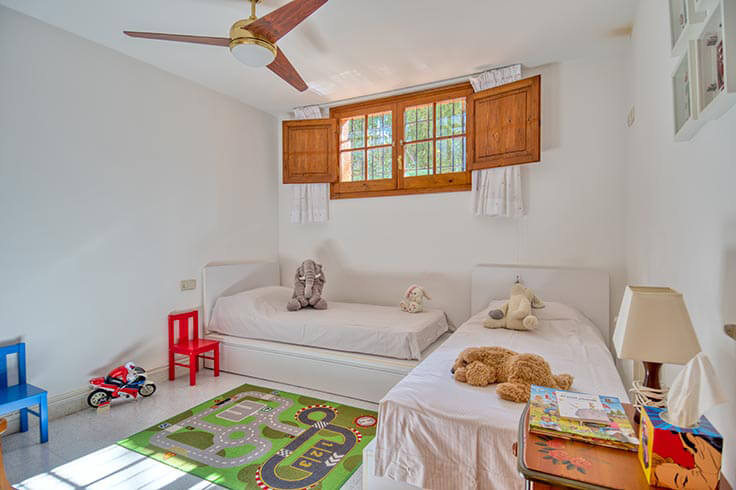 Maison individuelle 5 chambres avec Piscine, Vues à la mer et jardin à Tamariu - Acheter - vendre