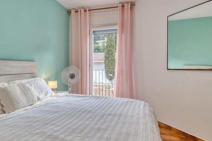 Attique 2 chambres à Tamariu - Acheter - vendre