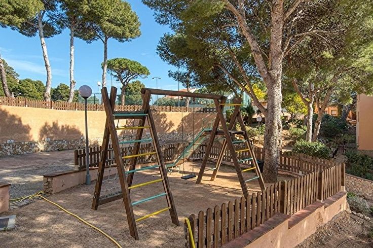 Appartement 2 chambres avec Piscine, Vues à la mer, Parking et jardin à Tamariu - Acheter - vendre