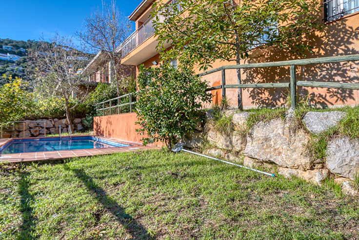 Maison individuelle 6 chambres avec Piscine, Parking et jardin à Begur - Acheter - vendre