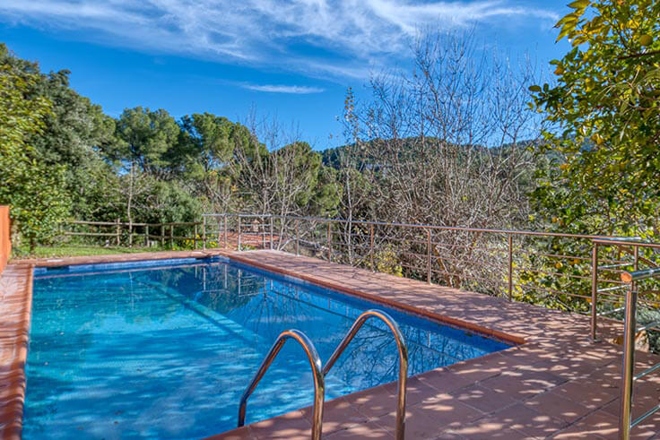 Maison individuelle 6 chambres avec Piscine, Parking et jardin à Begur - Acheter - vendre