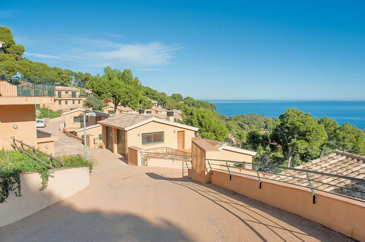 Maison jumelée 4 chambres avec Piscine, Vues à la mer et jardin à Begur - Acheter - vendre