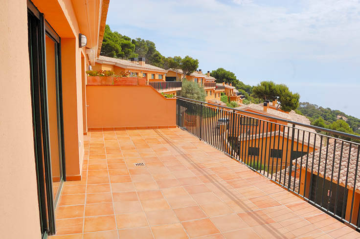 Maison jumelée 4 chambres avec Piscine, Vues à la mer et jardin à Begur - Acheter - vendre