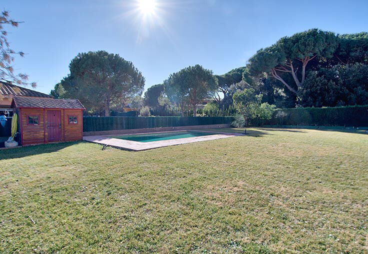 Chalet 5 chambres avec Piscine et jardin à Mont-ras - Acheter - vendre