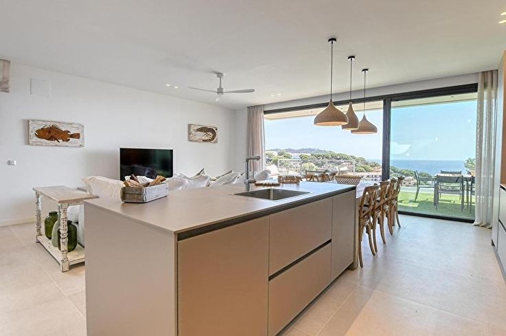 Chalet 4 chambres avec Piscine, Wifi, Parking, Barbecue et jardin à Calella de Palafrugell - Location Saison