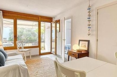 Apartment with Parking in Calella de Palafrugell - Buy - For sale