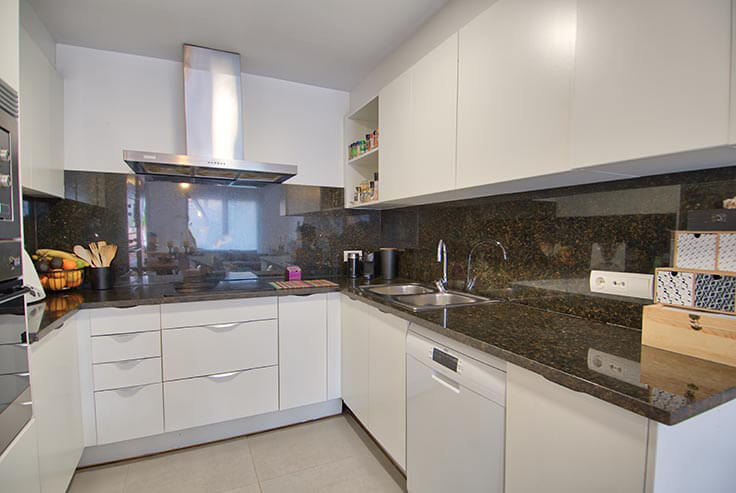 Apartment with Parking in Palafrugell - Buy and sell