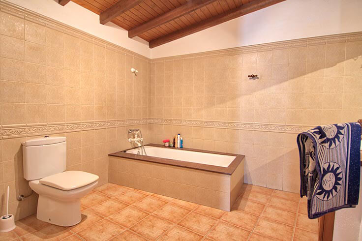 Town house in Fonteta - Buy and sell