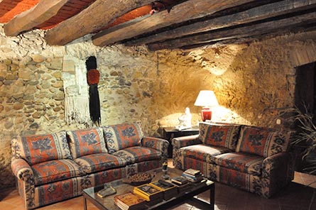 Farmhouse with Pool in VILAUR - Buy and sell