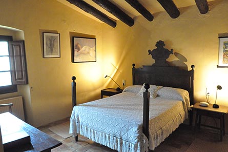 Farmhouse with Pool in VILAUR - Buy and sell