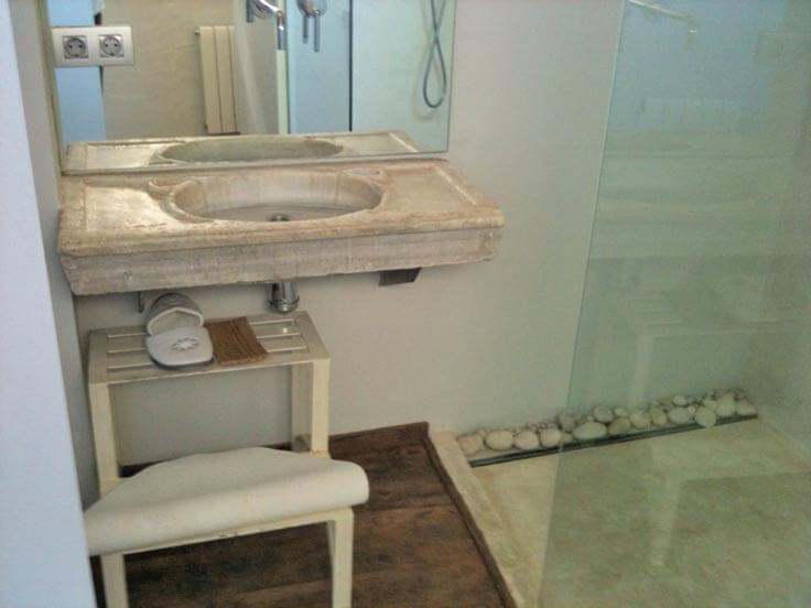 House with Pool and Parking in - BASCARA - Buy and sell