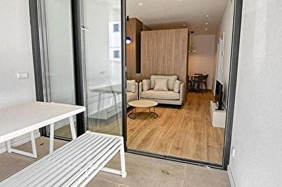 Apartment with Pool, Wifi, Parking and garden in Calella de Palafrugell - Rent Seasonal