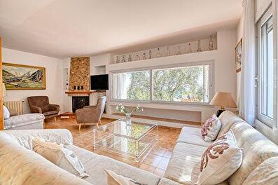 House with garden in Calella de Palafrugell - Rent Seasonal