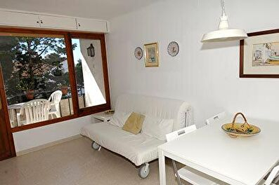 Apartment with Parking and garden in Calella de Palafrugell - Rent Seasonal