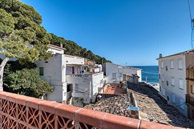 Flat with Sea views in Tamariu - Rent Seasonal