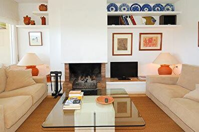 Apartment with Pool, Sea views, Wifi and garden in Calella de Palafrugell - Rent Vacation