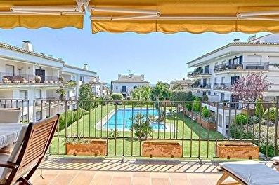 Apartment with Pool, Wifi, Parking and garden in Calella de Palafrugell - Rent Vacation