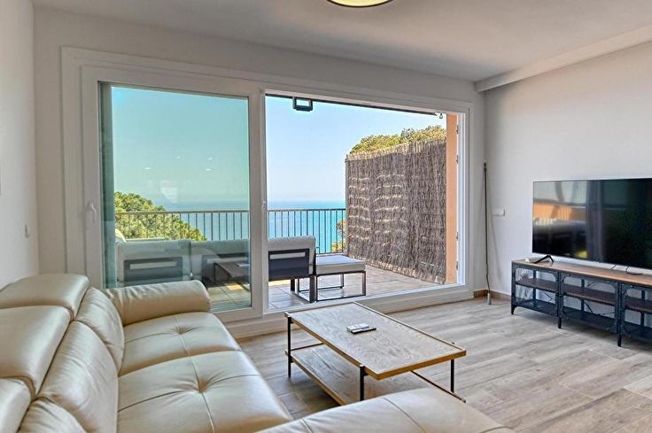 Apartment 3 bedrooms with Sea views, Air-conditioning and Wifi in Llafranc - Rent Seasonal