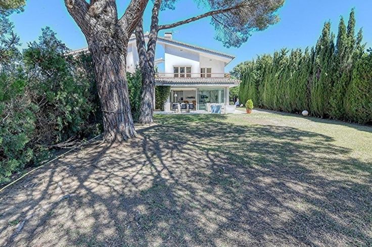 Chalet 4 bedrooms in Calella de Palafrugell - Rent Seasonal