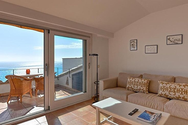 Apartment 3 bedrooms with Sea views and Parking in Calella de Palafrugell - Rent Seasonal