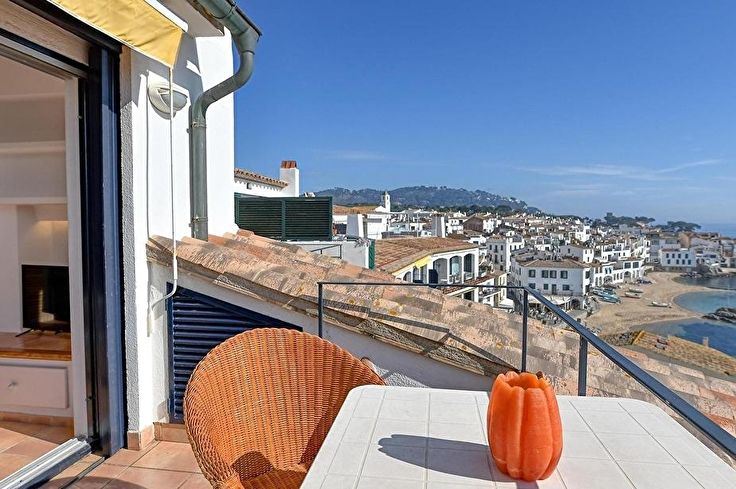 Apartment 3 bedrooms with Sea views and Parking in Calella de Palafrugell - Rent Seasonal