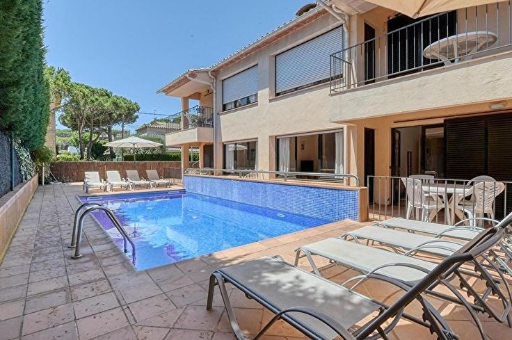 Apartment 2 bedrooms with Pool, Wifi and Parking in Calella de Palafrugell - Rent Seasonal