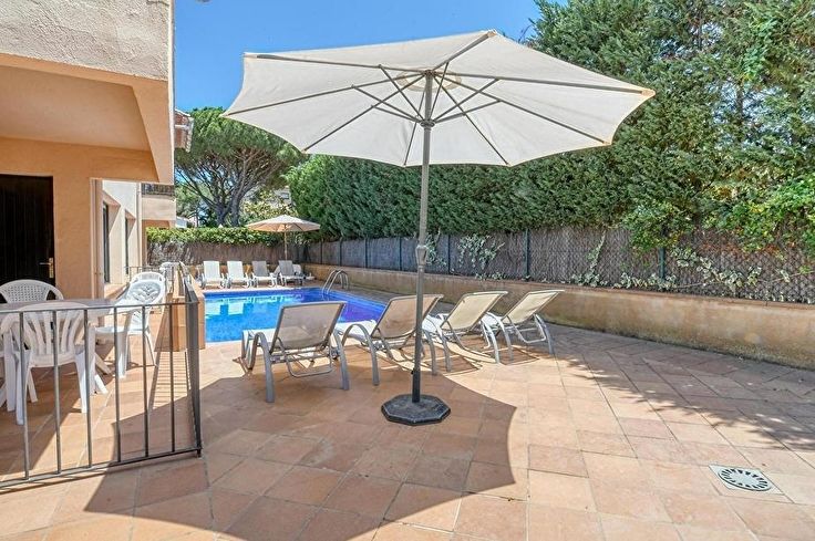 Apartment 2 bedrooms with Pool, Wifi and Parking in Calella de Palafrugell - Rent Seasonal