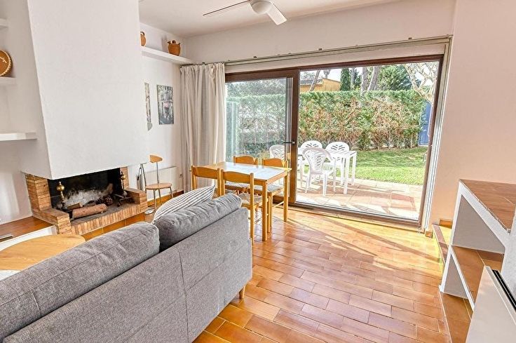 Apartment 2 bedrooms with Pool, Parking and garden in Calella de Palafrugell - Rent Vacation - Tourist