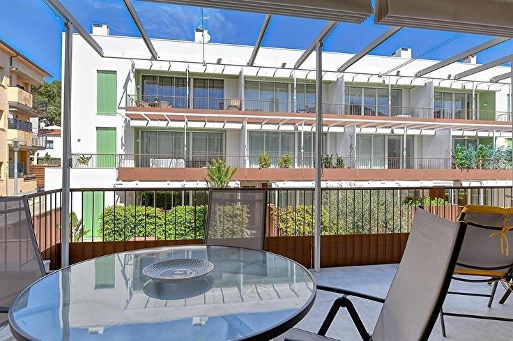 Apartment 3 bedrooms with Pool, Air-conditioning, Wifi, Parking and garden in Llafranc - Rent Seasonal