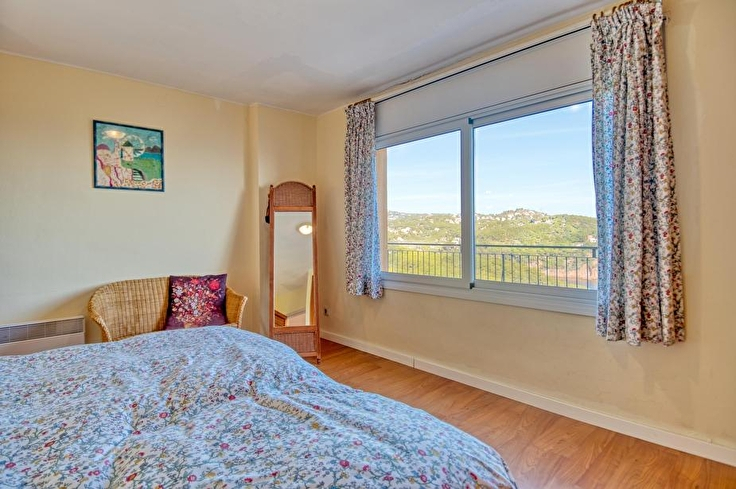 Penthouse 3 bedrooms with Pool, Sea views, Parking and garden in Tamariu - Rent Seasonal