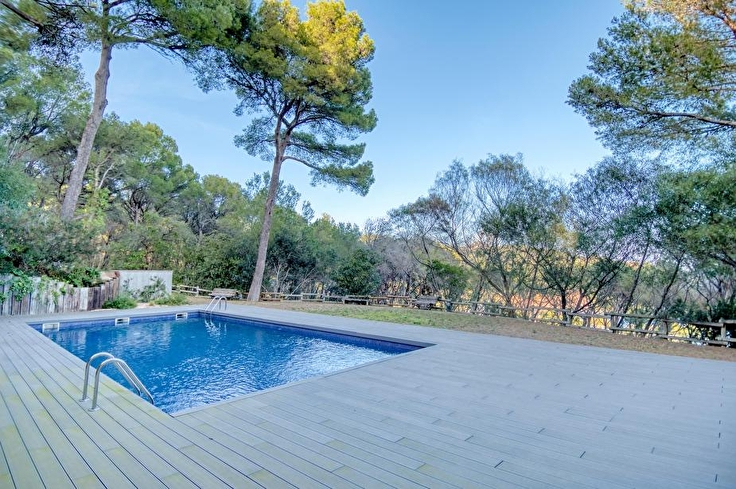 Penthouse 3 bedrooms with Pool, Sea views, Parking and garden in Tamariu - Rent Seasonal