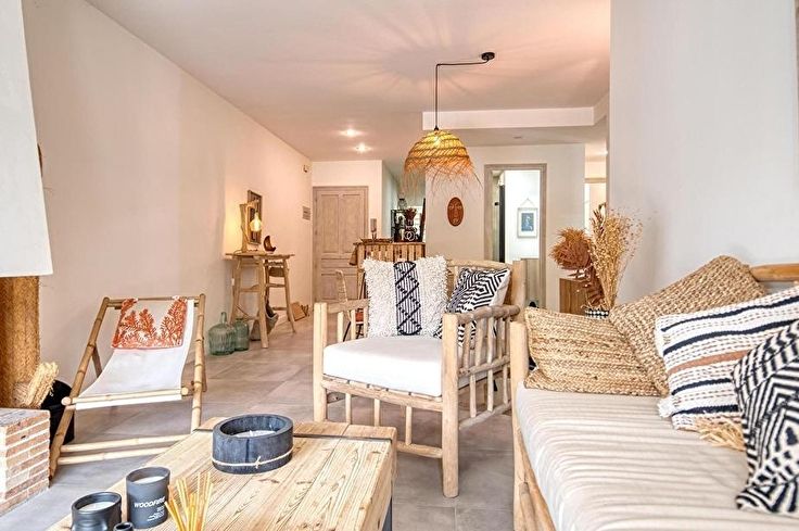 Apartment 4 bedrooms with Pool, Parking and garden in Tamariu - Buy - For sale