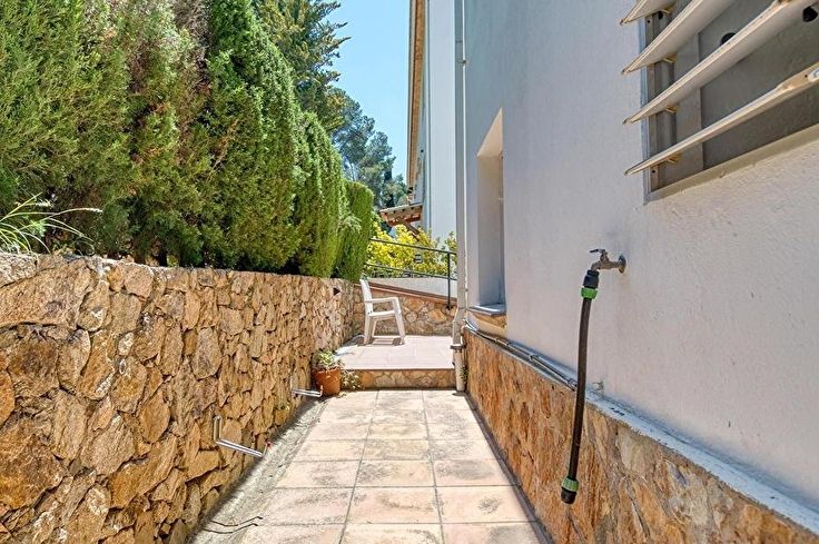 Apartment 3 bedrooms with Pool, Parking and garden in Tamariu - Buy - For sale