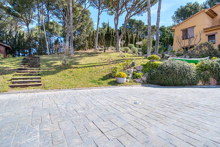 Individual house 5 bedrooms with Pool, Sea views and garden in Tamariu - Buy - For sale