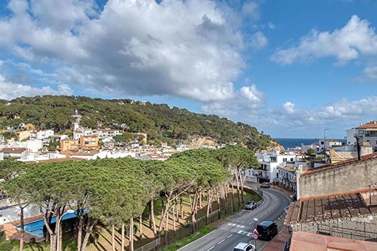 Penthouse 2 bedrooms in Tamariu - Buy - For sale