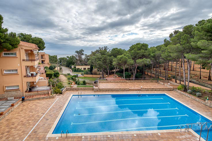 Apartment 2 bedrooms with Pool, Parking and garden in Tamariu - Buy - For sale