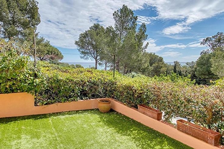 Apartment 2 bedrooms with Pool, Parking and garden in Tamariu - Buy - For sale