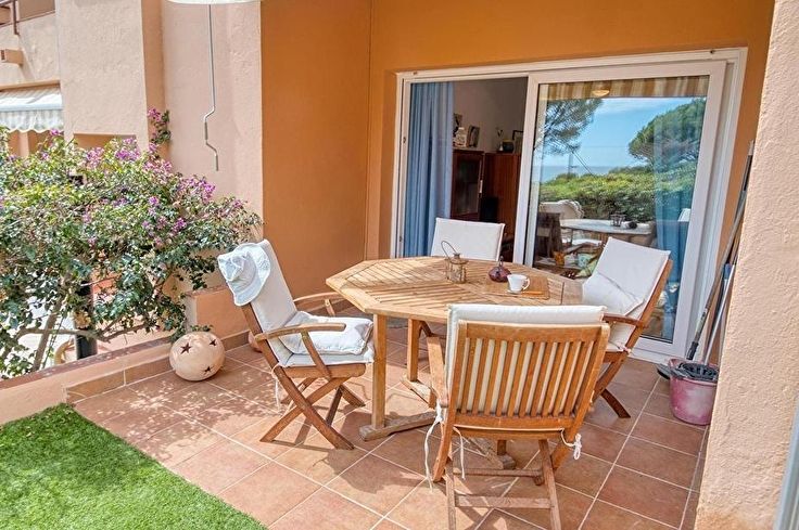 Apartment 2 bedrooms with Pool, Parking and garden in Tamariu - Buy - For sale