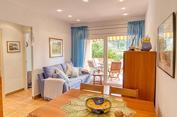 Apartment 2 bedrooms with Pool, Parking and garden in Tamariu - Buy - For sale