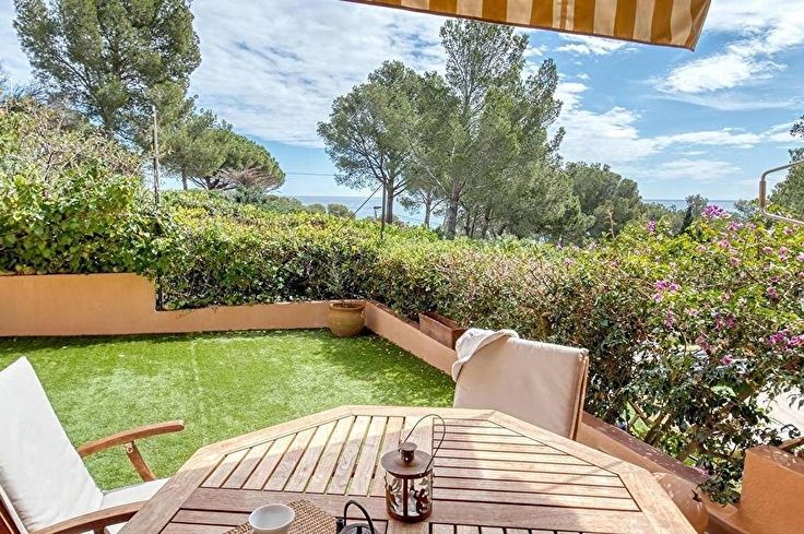 Apartment 2 bedrooms with Pool, Parking and garden in Tamariu - Buy - For sale