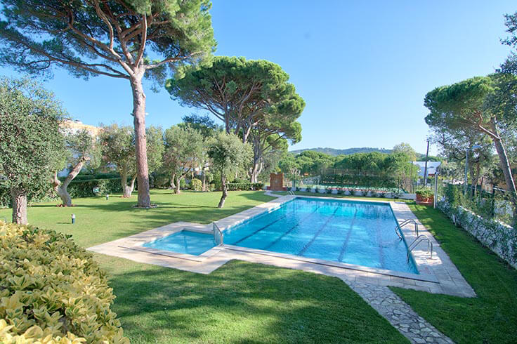 Apartment 4 bedrooms with Pool, Parking and garden in Calella de Palafrugell - Buy - For sale