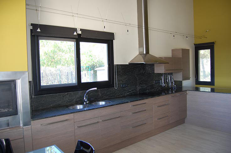 Chalet 4 bedrooms with Pool, Sea views, Air-conditioning and garden in Begur - Buy - For sale