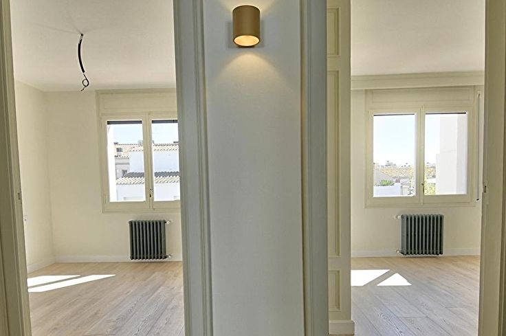 Town house 6 bedrooms in Palamós - Buy - For sale